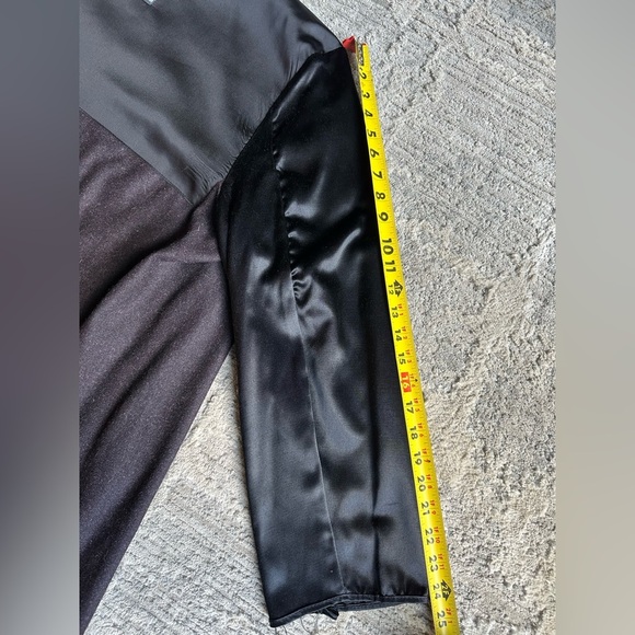 Vintage Christian Dior Trench Coat Zip On Off Wool Blend
Liner Size 42L - Picture 4 of 9